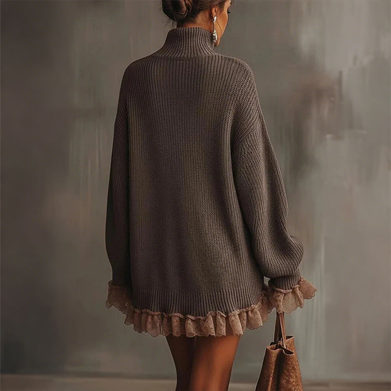 Strickkleid mit Rollkragen und Volantsaum