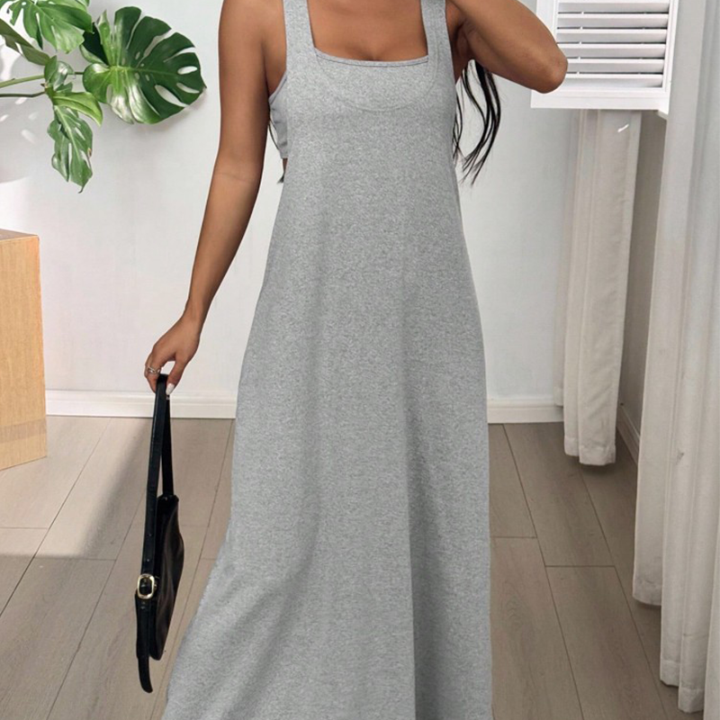Zweiteiliges Tank-Maxikleid mit seitlichen Cut-outs