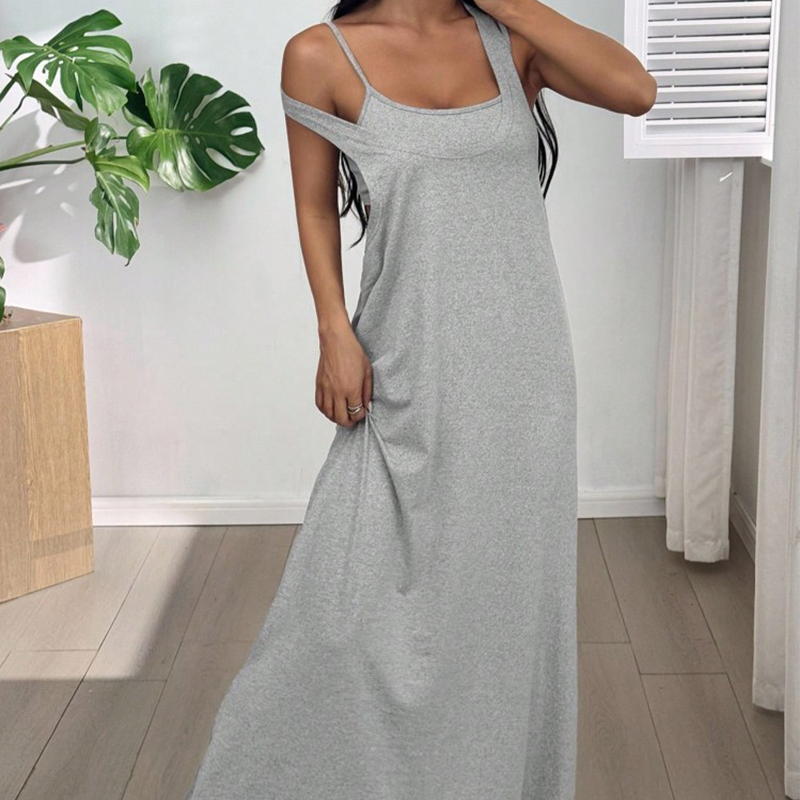 Zweiteiliges Tank-Maxikleid mit seitlichen Cut-outs