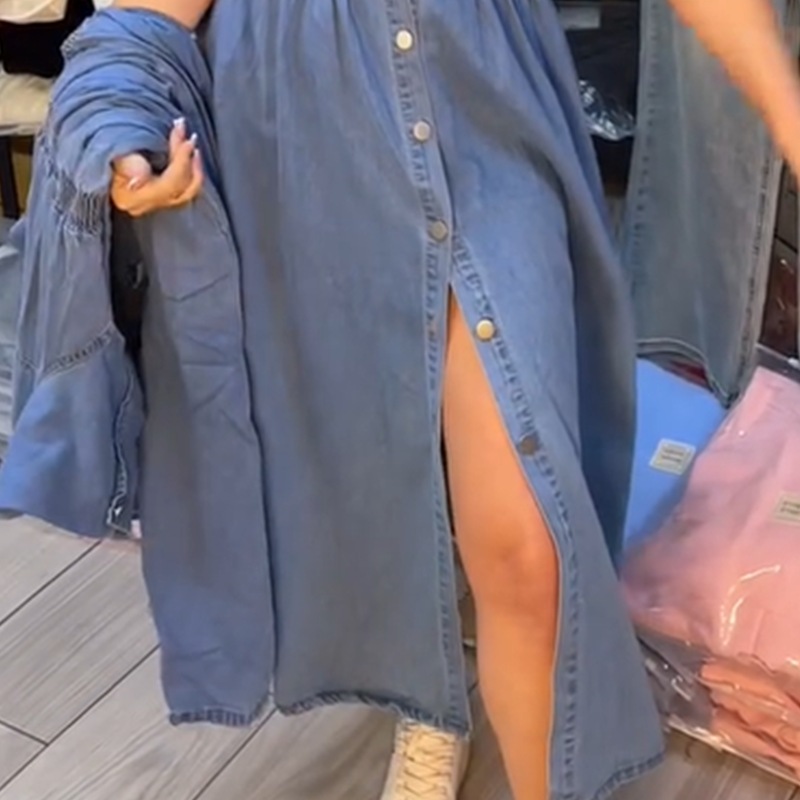 Women's Blue Slim-Fit Collared Button-Up Denim Dress