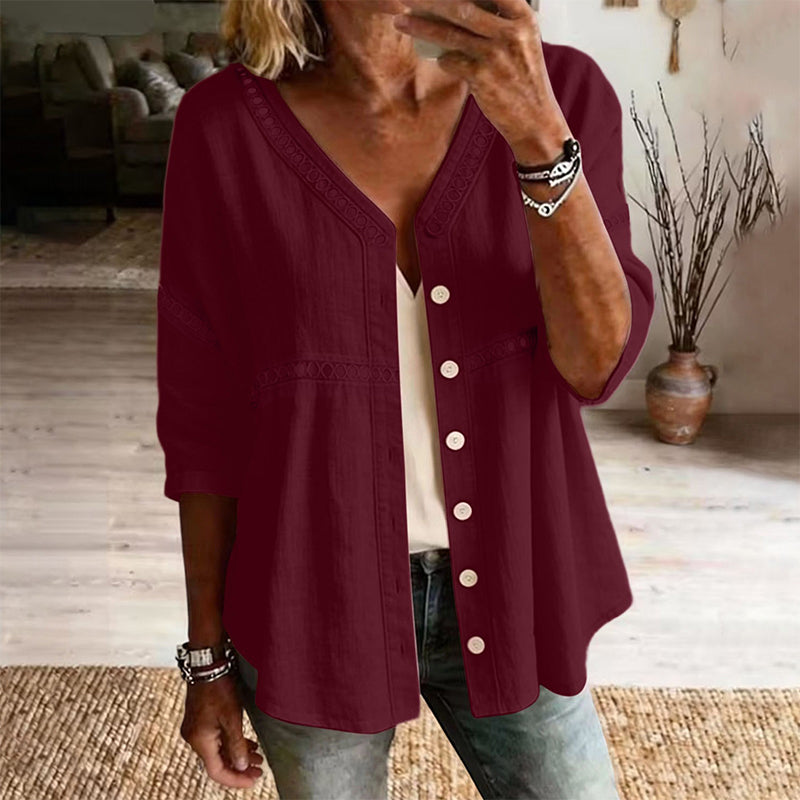 Damenbluse mit V-Ausschnitt, Spitzenbesatz und Knopfleiste