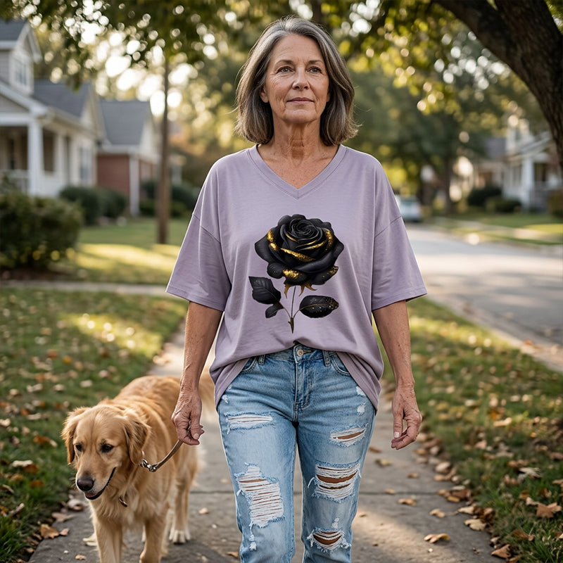 Damen-T-Shirt in Übergröße mit Rosenmuster und V-Ausschnitt