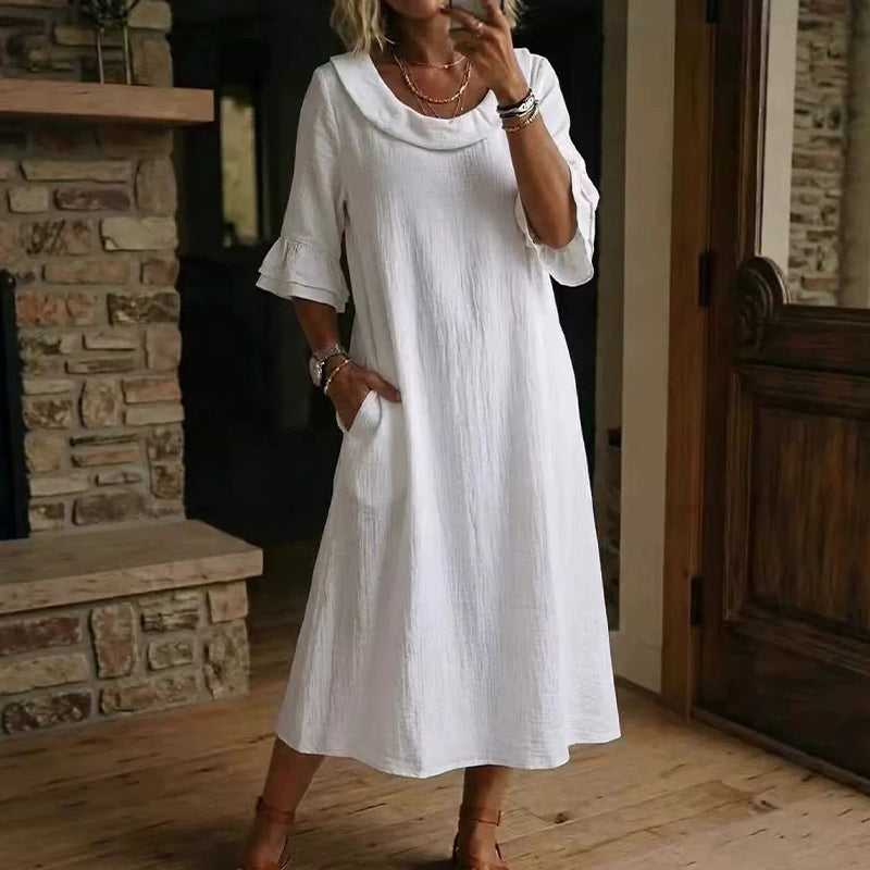 Damen lässiges Sommerkleid mit rundem Ausschnitt.